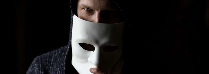 Fake TEFL Online Pro reviews, written by ESLinsider and TTA The TEFL Academy.